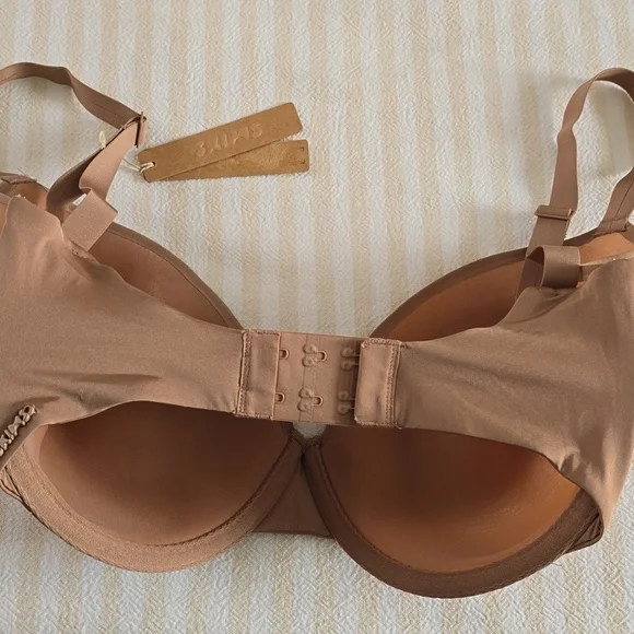 SKIMS Weightless Scoop Bra Size:32H Ochre - Picture 4 of 4
